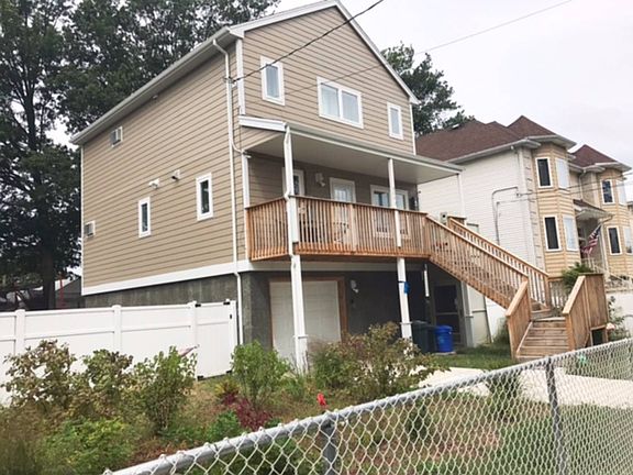 3rd image of 823 Nugent Ave
