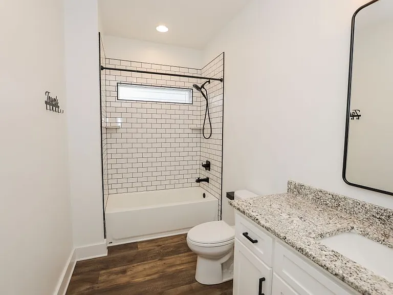 204 Blackberry Ln — Photo 33