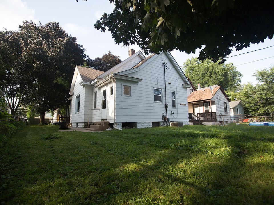 1st image of 54 Winnipeg Ave