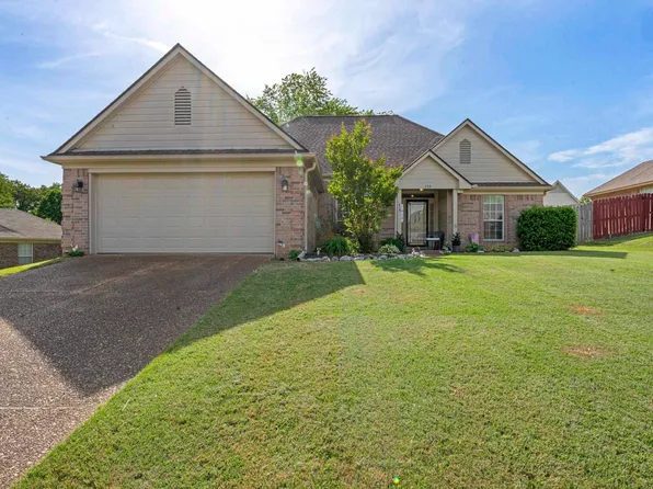 155 Winding Creek Dr, Oakland, TN 38060