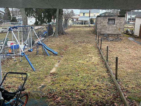 5th image of 441 E Old Cranberry Rd