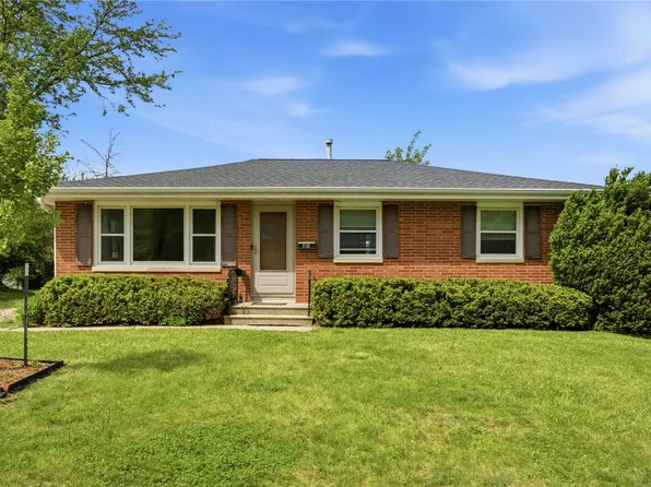 2132 Larry Dr NE, Cedar Rapids, IA 52402
