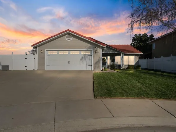 1951 Rogina Ave, Merced, CA 95341