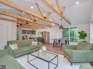 119 Cub Run Ln, Harpers Ferry, WV 25425