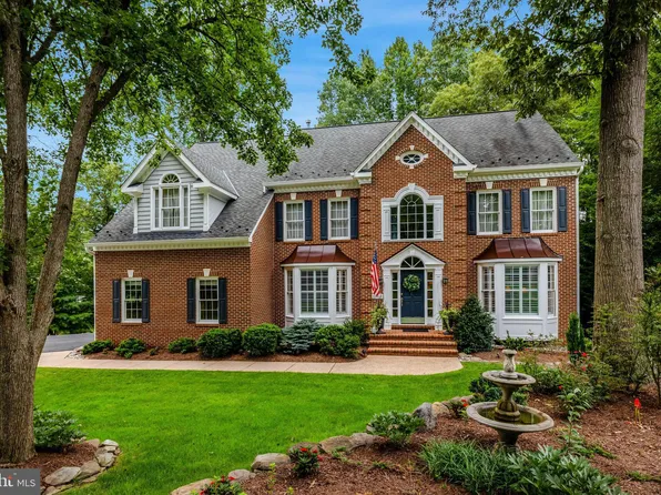 11412 Green Moor Ln, Oakton, VA 22124