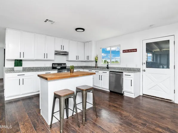 15831 S Chestnut Lane, Cordes Lakes, AZ 86333