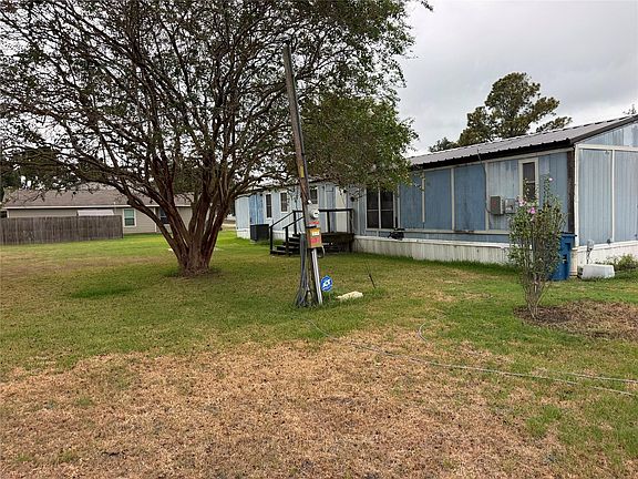 3rd image of 2106 10th St