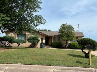 1605 NW 45th St, Lawton, OK 73505