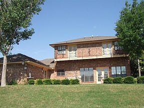 3rd image of 4212 Green Oak Dr