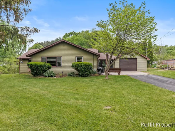 8105 84th St SE, Caledonia, MI 49316