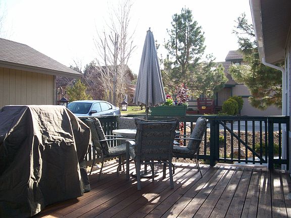 3rd image of 1194 Oak Dr
