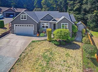 27 Arapaho Pl, Camano Island, WA