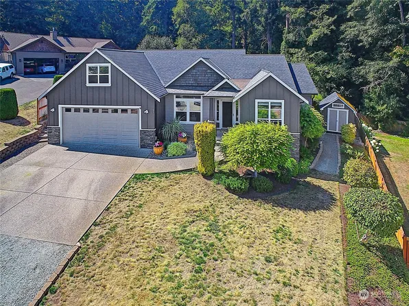 27 Arapaho Place, Camano Island, WA 98282