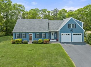 20 County Rd, Mashpee, MA 02649