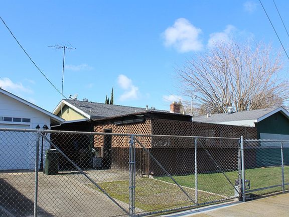 4th image of 9086 Polly Ave