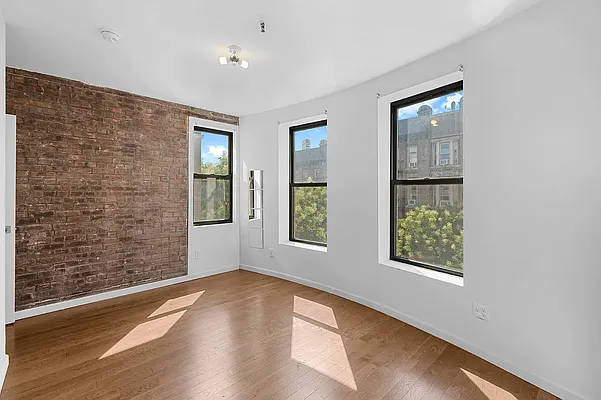 Rented by REAL New York | media 8