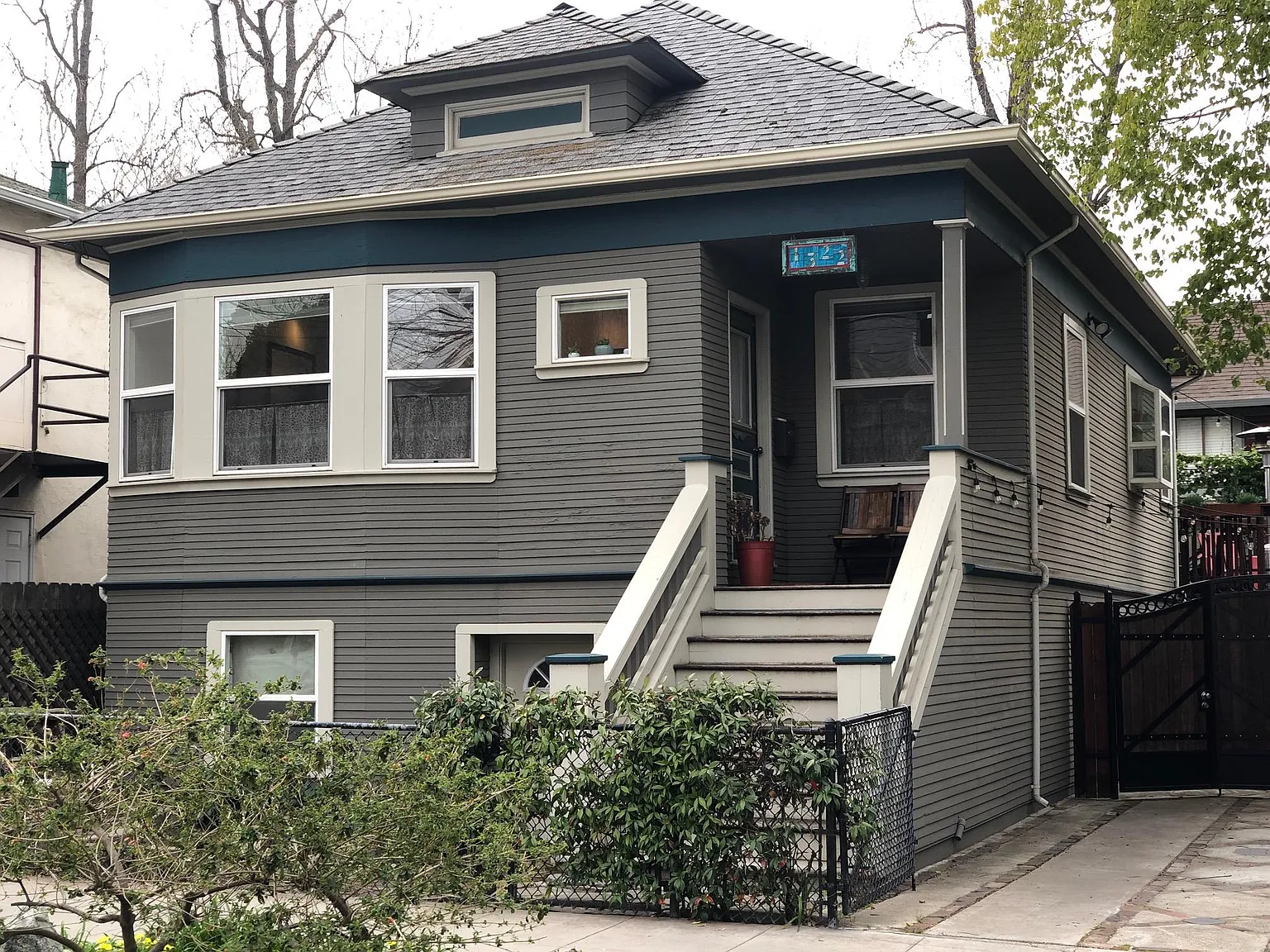 1322 24th St photo 1