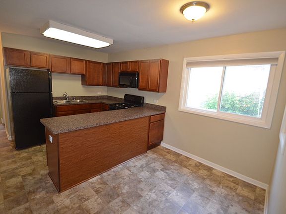 3rd image of 1441 Heidorn Ave