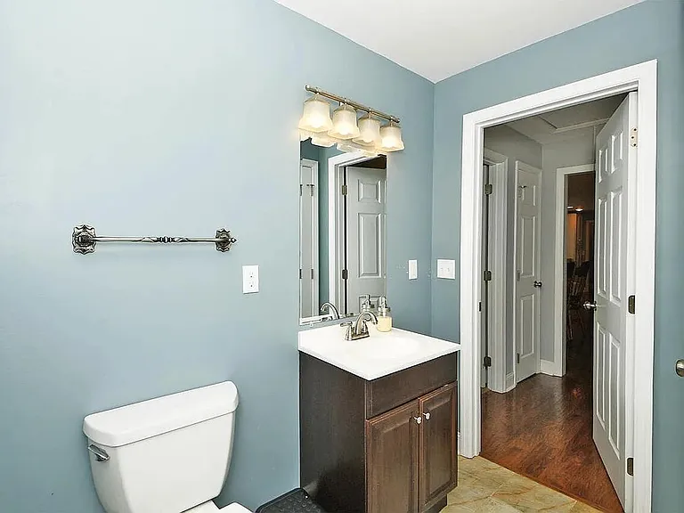 800 S Moore Rd — Photo 14