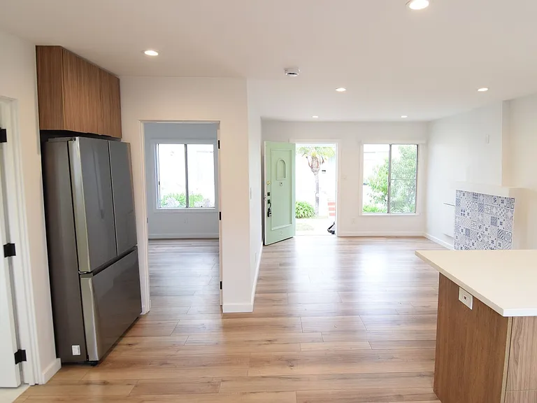 818 Grant St — Photo 15
