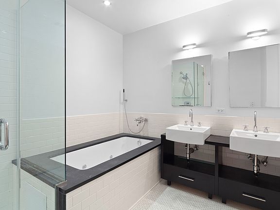 5th image of 110 Livingston St APT 16K