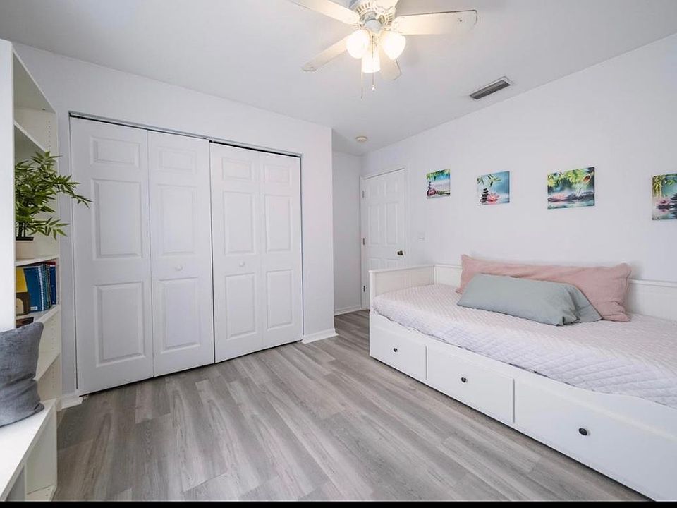1st image of 4762 Woodward Pl