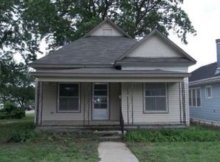 802 W Harvey Ave, Wellington, KS 67152
