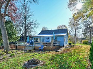 2701 Lakeshore Dr, Kansasville, WI 53139