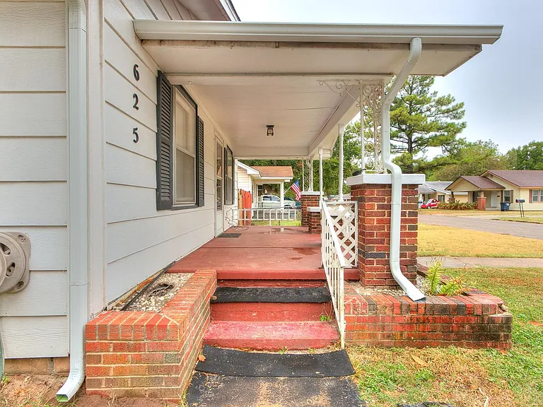 625 W Dewey St — Photo 21