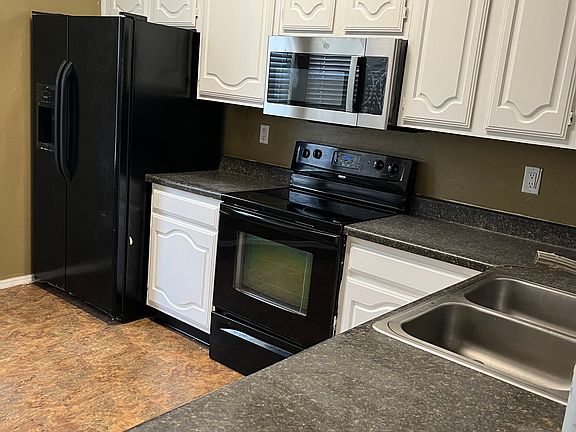 5th image of 7717 Iola Dr