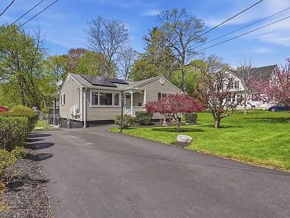 2nd image of 7 Park Villa Ave