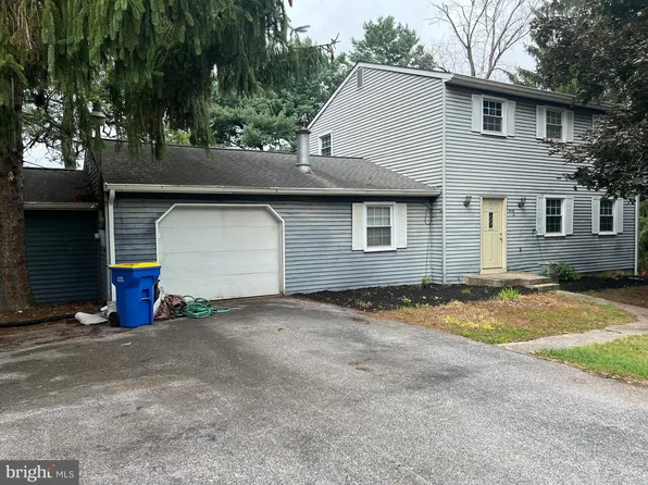 25 Mulligan Dr, Etters, PA 17319