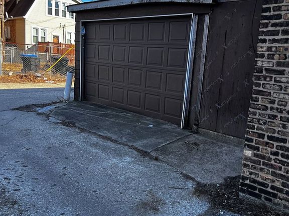 5th image of 7513 S Langley Ave