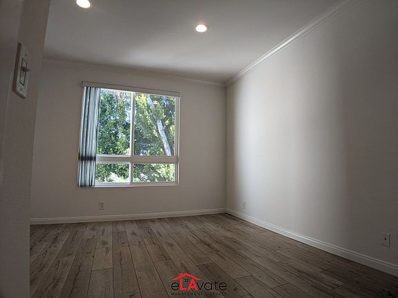 5th image of 8819 Harratt St #803