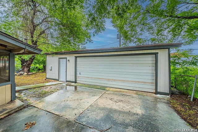 7126 Westlyn Dr — Photo 21