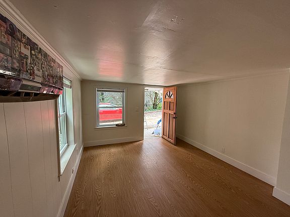 3rd image of 10074 Central Dr #B