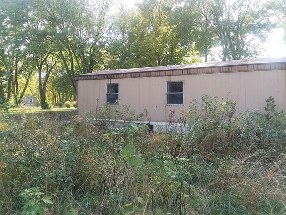 Back side opposite of back deck