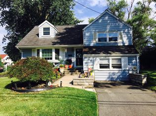 41 Miry Brook Rd, Hamilton, NJ 08690
