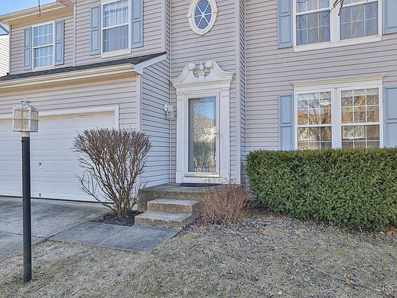 2nd image of 339 Indian Lake Dr