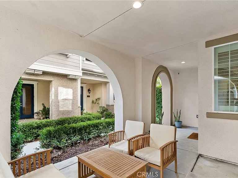 710 W Tribella Ct — Photo 3