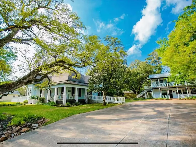 412 W Milam St — Photo 21