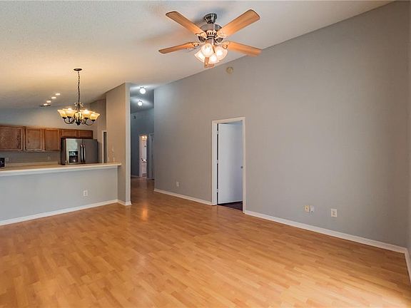 4th image of 6739 Brittany Chase Ct
