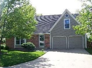12209 W 116th St, Overland Park, KS 66210