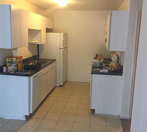 2nd image of 433 Casie Ct