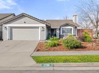 2296 Dancing Penny Way, Santa Rosa, CA 95403