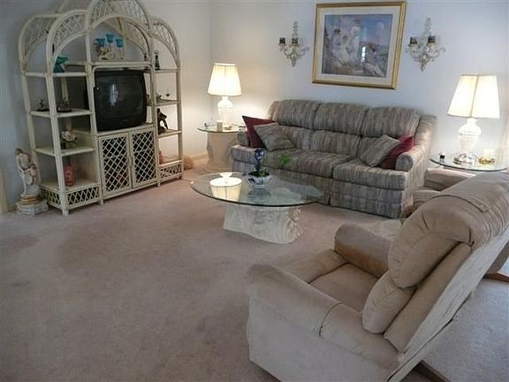 2nd image of 131 Harmony Pl