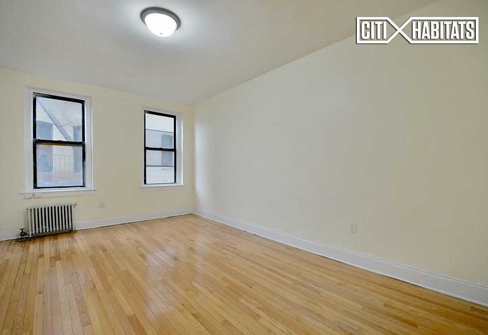2nd image of 3516 34th St #2H