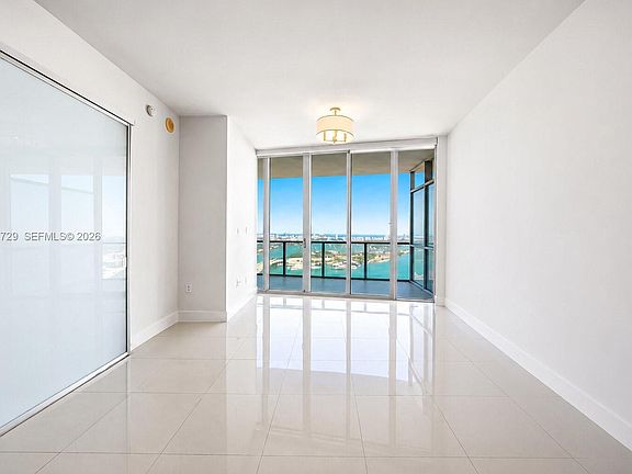 3rd image of 1100 Biscayne Blvd Unit 4402
