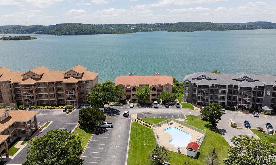 1st image of 700 Emerald Pointe Dr APT 101