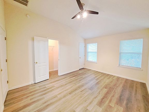 4th image of 12265 Black Walnut Ct